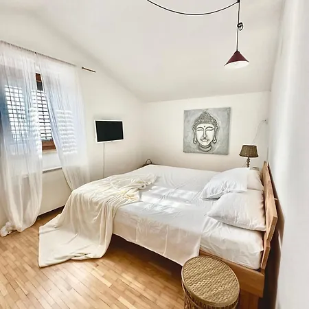 Casa Tiz & Tia - Beautiful Old 3* Stone House Near Visnjan *